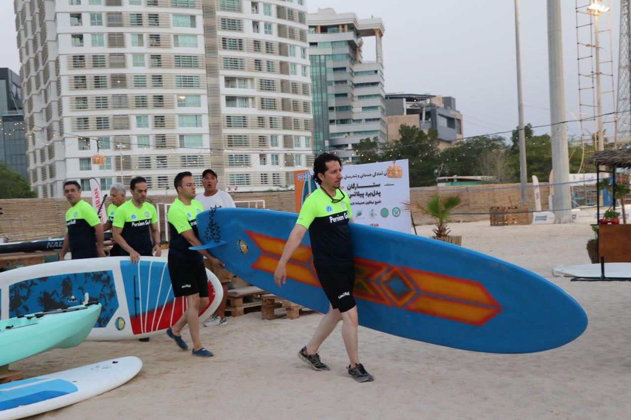 برگزاری اولین دوره مسابقات ستارگان پدل‌برد پیلاتس در خلیج نیلگون همیشه فارس (جزیره کیش) 41